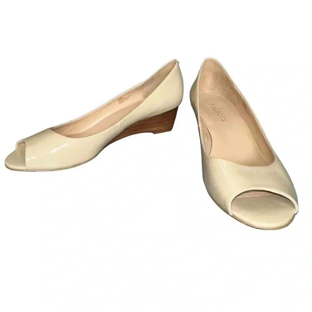 Talbots 10.5 cream patent leather peep‎ toe kitten wedge heel slip on shoes